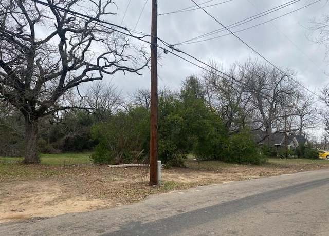 Property at 851 S Turner Ave, Tyler, TX 75701