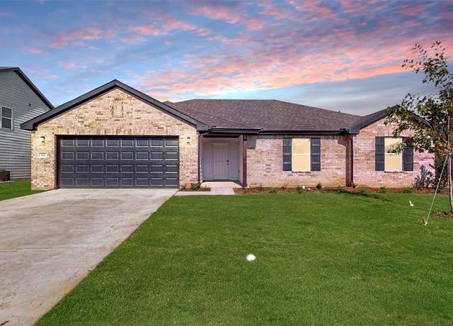 Property at 111 Annabelle St, Cleburne, TX 76031, 3 beds, 2 baths