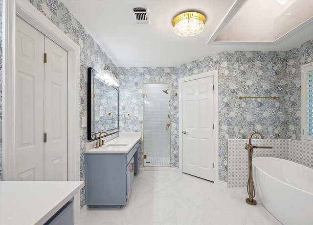 Property at 8508 Landing Way Ct, Fort Worth, TX 76179, 3 beds, 2.5 baths