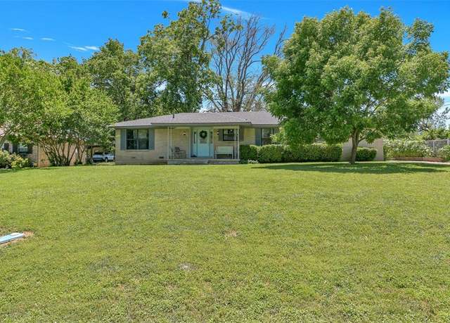 Property at 309 School House Rd, Paradise, TX 76073, 3 beds, 2 baths