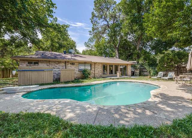 Property at 2602 Brentwood Cir, Arlington, TX 76013, 3 beds, 2 baths