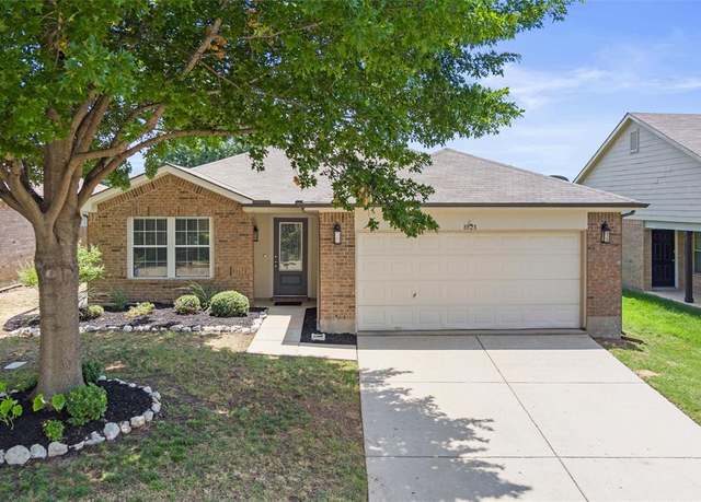 Property at 8828 Chisholm Trl, Cross Roads, TX 76227, 3 beds, 2 baths
