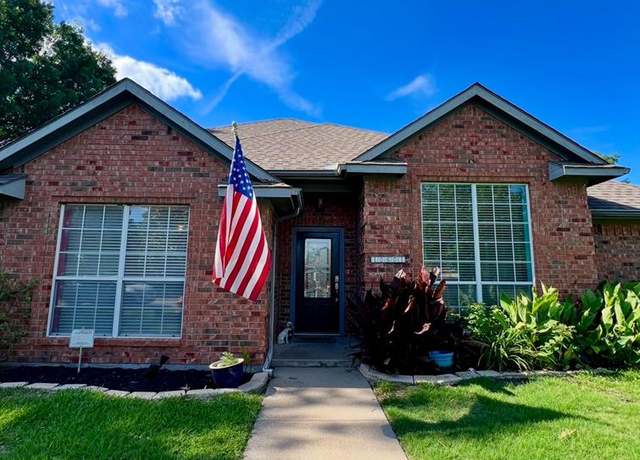 Property at 10601 Woodland Dr, Greenville, TX 75402, 3 beds, 2 baths
