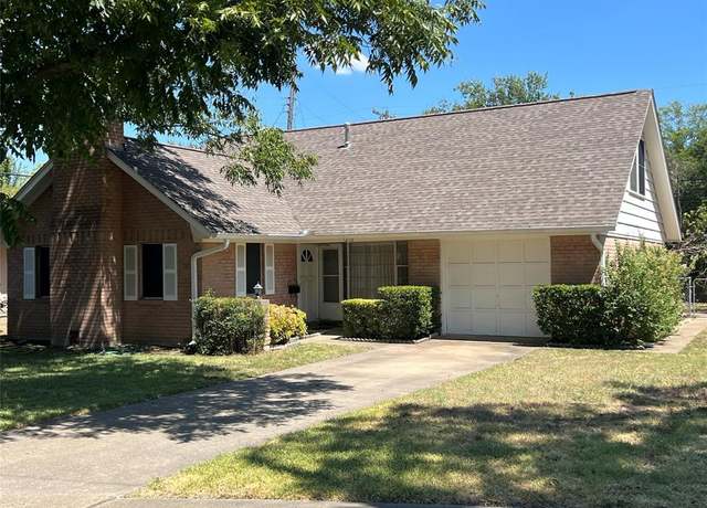 Property at 1210 Croydon St, Irving, TX 75062, 4 beds, 2 baths