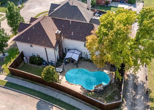 Property at 905 Whitman Cir, Allen, TX 75002, 4 beds, 2.5 baths