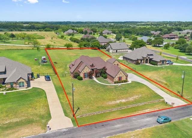 Property at 252 Scenic View Dr, Aledo, TX 76008, 4 beds, 3 baths