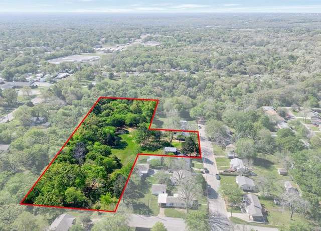Property at 1830 Clark Dr, Denison, TX 75020, 3 beds, 2 baths