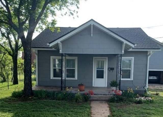 Property at 203 N Flint St, Breckenridge, TX 76424, 2 beds, 1 bath