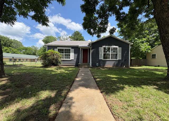Property at 230 NE 20th, Paris, TX 75460, 2 beds, 1 bath