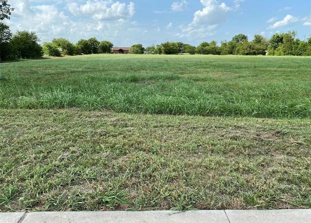 Property at 8540 W University Dr, Denton, TX 76207