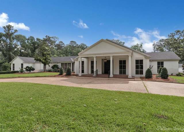 Property at 10405 Ellerbe Rd, Shreveport, LA 71106, 4 beds, 4.5 baths