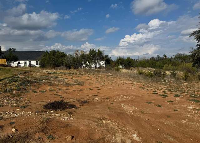 Property at 3208 Crystal Ct, Granbury, TX 76048