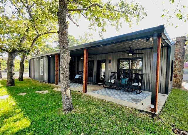 Property at 1027 County Road 1744, Chico, TX 76431, 4 beds, 2 baths