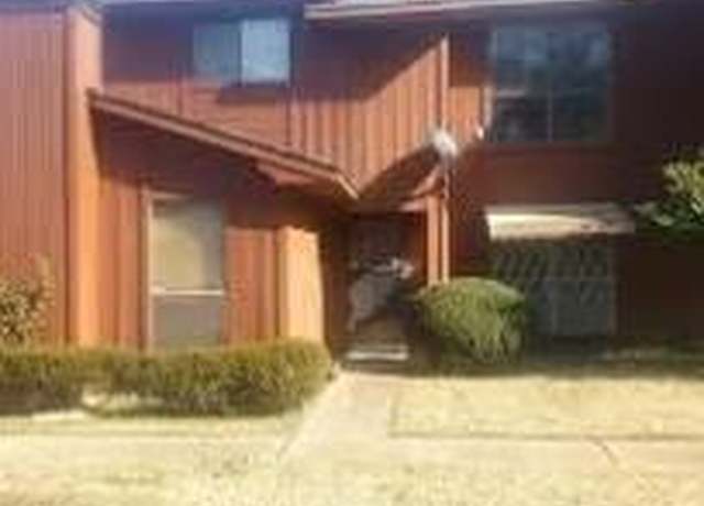 Property at 1701 Coty St, Shreveport, LA 71101, 3 beds, 2 baths