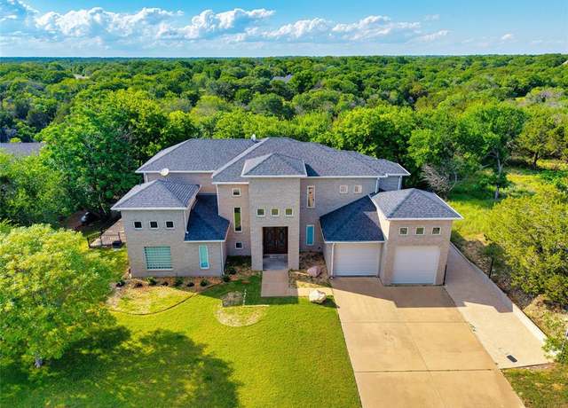 Property at 3031 Ash Ct, Whitney, TX 76692, 3 beds, 2.5 baths