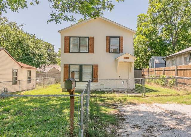 Property at 408 E Baylor St, Weatherford, TX 76086, 3 beds, 1.5 baths