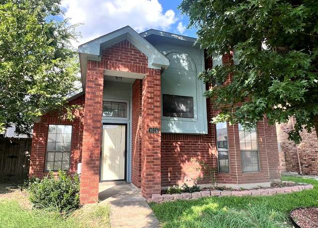 Property at 1626 Hancock Dr, Mesquite, TX 75149, 3 beds, 2.5 baths
