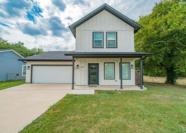 Property at 1208 Edgar St, Greenville, TX 75401, 3 beds, 2.5 baths
