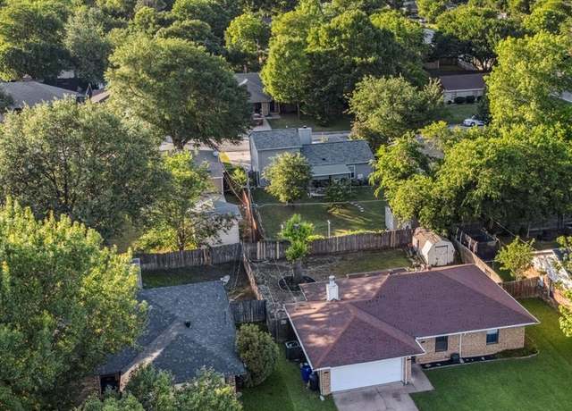 Property at 3 Atlanta Ct, Mansfield, TX 76063, 3 beds, 2 baths