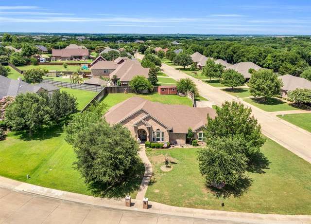 Property at 7251 Misty Glen Ln, Midlothian, TX 76065, 3 beds, 3 baths
