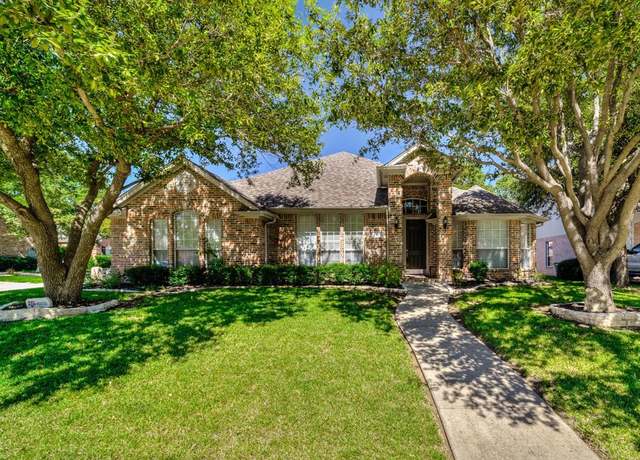 Property at 2301 Castlegate Dr, Corinth, TX 76210, 4 beds, 3 baths