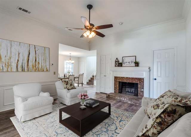 Property at 3631 Hilltop Ln, Plano, TX 75023, 2 beds, 2 baths