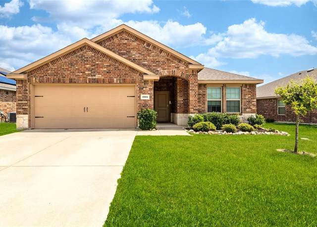 Property at 1901 Yale St, Farmersville, TX 75442, 3 beds, 2 baths