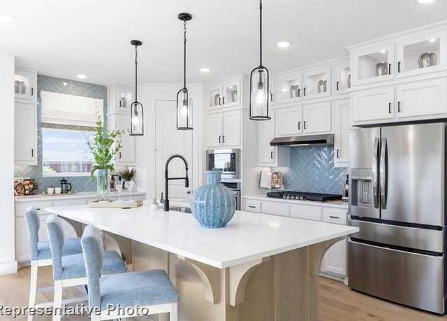 Property at 3712 Aqua Ln, Sherman, TX 75090, 3 beds, 2.5 baths