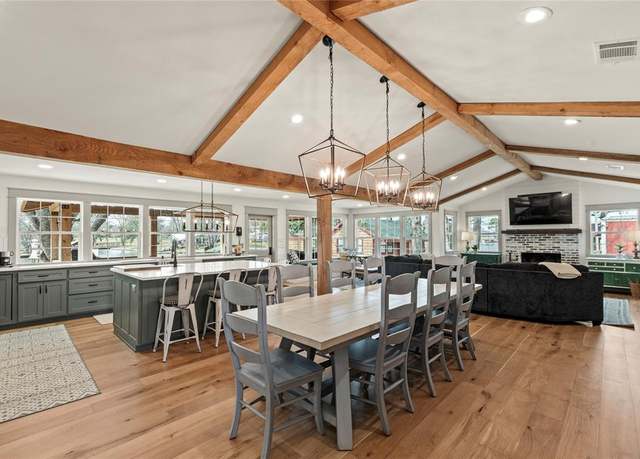 Property at 2324 Driftwood Dr, Tool, TX 75143, 5 beds, 3 baths