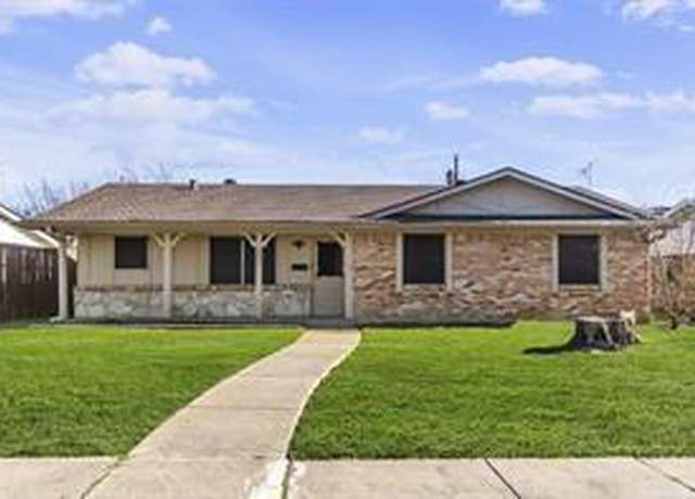 Property at 2801 Laramie St, Irving, TX 75062, 3 beds, 2 baths