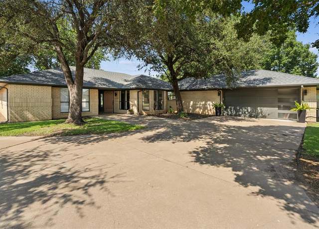 Property at 6310 Asphodel Ct, Granbury, TX 76049, 3 beds, 2 baths