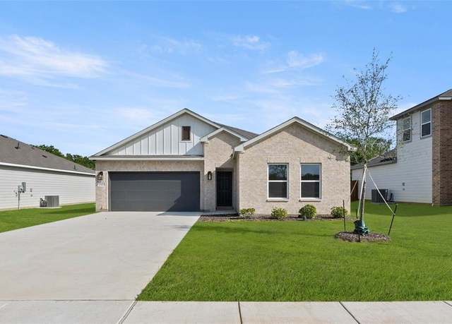 Property at 1603 Annabelle St, Cleburne, TX 76031, 4 beds, 2 baths