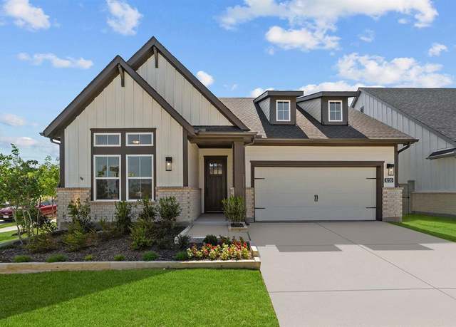 Property at 8720 Bur Oak Dr, Justin, TX 76247, 4 beds, 3 baths