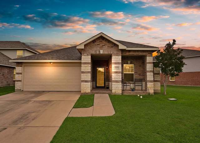 Property at 12621 Shady Cedar Dr, Fort Worth, TX 76244, 4 beds, 2 baths