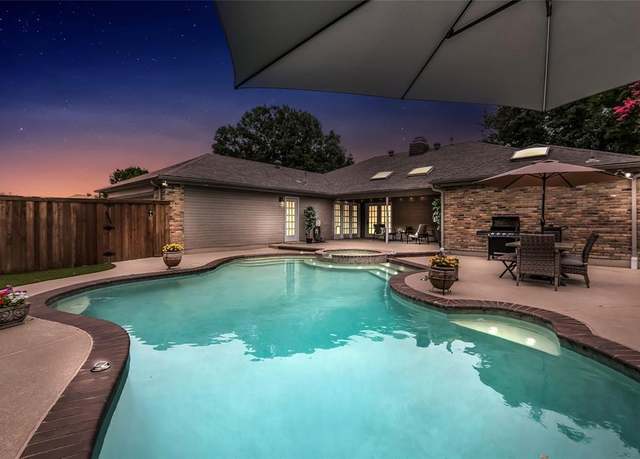 Property at 2217 Loch Haven Dr, Plano, TX 75023, 4 beds, 2.5 baths