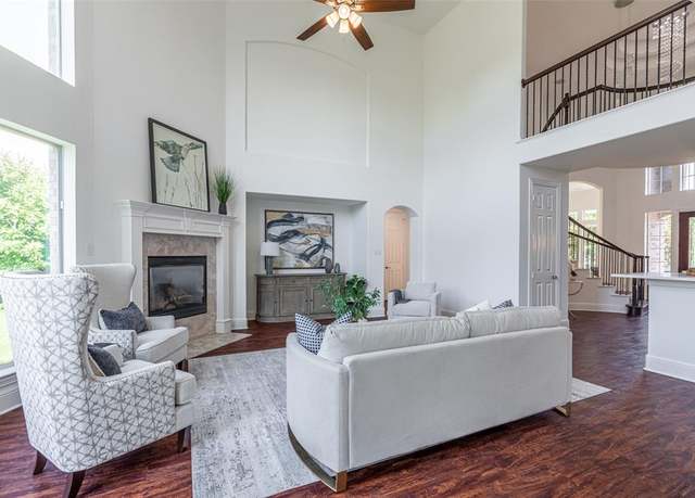 Property at 1721 Brookside Dr, Prosper, TX 75078, 6 beds, 4 baths