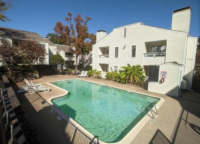 Property at 7431 Holly Hill Dr #206, Dallas, TX 75231, 2 beds, 1 bath