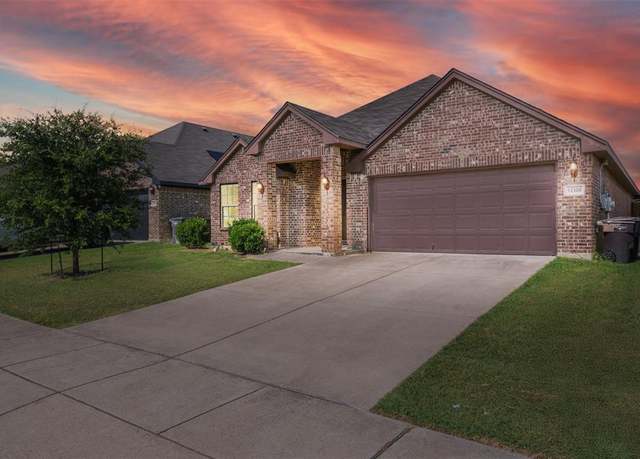 Property at 12300 Hunters Knoll Dr, Fort Worth, TX 76028, 3 beds, 2 baths
