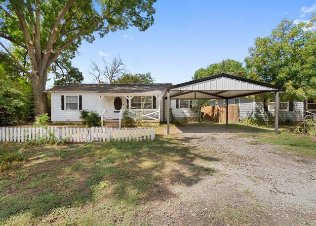 Property at 221 N Avenue A, Springtown, TX 76082, 2 beds, 1 bath