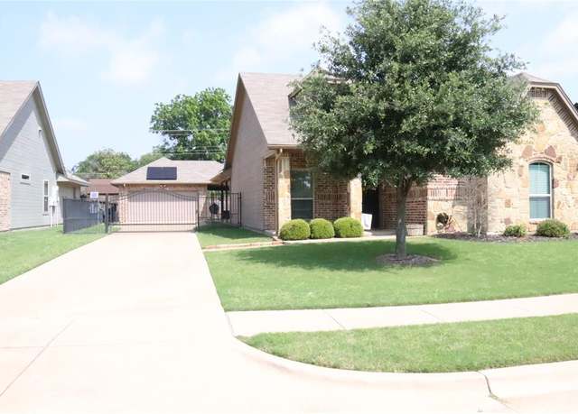 Property at 248 Tinker Trl, Burleson, TX 76028, 3 beds, 2 baths