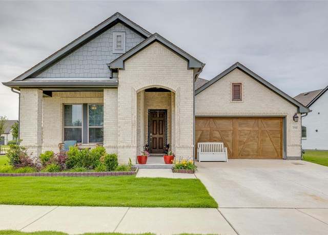 Property at 2900 Bluff Creek Dr, Mansfield, TX 76063, 4 beds, 3 baths