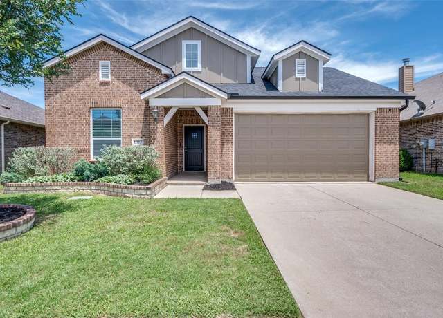 Property at 1317 Roadrunner Dr, Little Elm, TX 75068, 5 beds, 3 baths