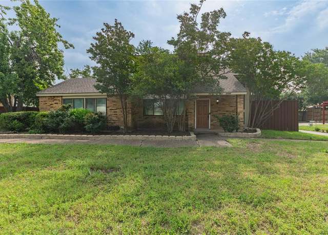Property at 2100 Daybreak Trl, Plano, TX 75093, 4 beds, 2.5 baths