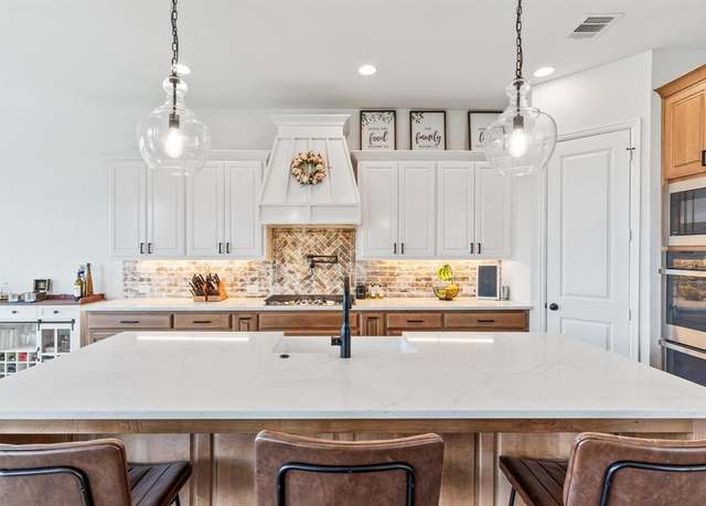 Property at 1434 Arezzo Ln, Mclendon Chisholm, TX 75032, 4 beds, 3.5 baths
