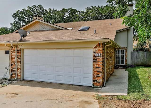 Property at 116 Main Pl, Euless, TX 76040, 3 beds, 2 baths