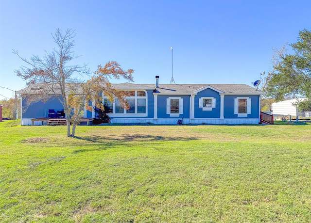 Property at 932 SE County Road 2240, Corsicana, TX 75109, 3 beds, 3 baths