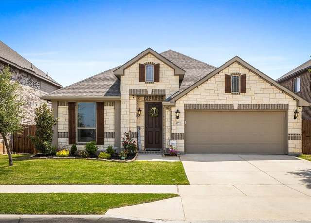 Property at 537 Wilder Ln, Fort Worth, TX 76131, 4 beds, 3 baths