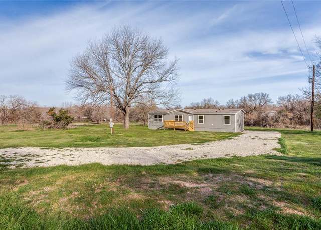 Property at 130 County Road 3680, Paradise, TX 76073, 4 beds, 2 baths