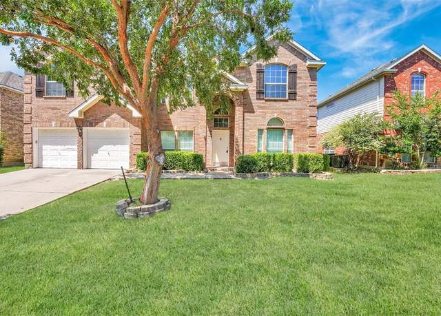 Property at 204 Autumnwood Dr, Mansfield, TX 76063, 6 beds, 3.5 baths