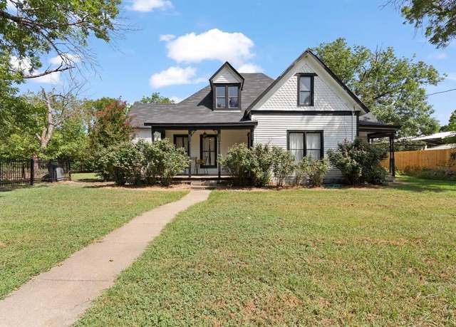 Property at 809 E Adams St, Itasca, TX 76055, 5 beds, 2 baths